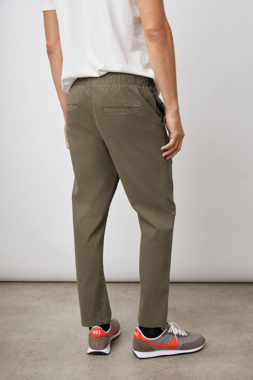 PHOENIX Regular Fit Men Dark Green Trousers - Buy Olivegreen PHOENIX  Regular Fit Men Dark Green Trousers Online at Best Prices in India |  Flipkart.com